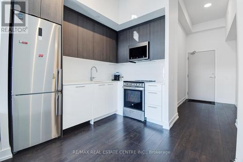 202 - 215 Veterans Drive, Brampton, ON - Indoor Photo Showing Kitchen