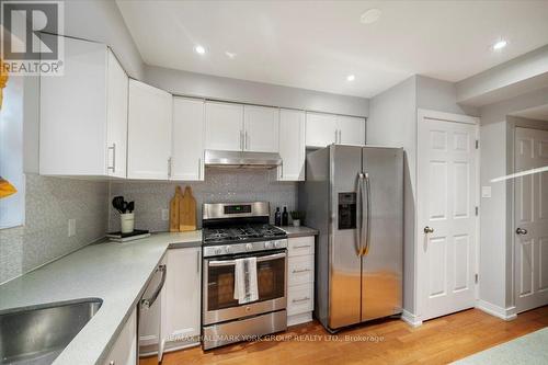 25 Windhill Crescent, Toronto, ON - Indoor Photo Showing Kitchen