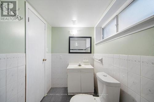 25 Windhill Crescent, Toronto, ON - Indoor Photo Showing Bathroom