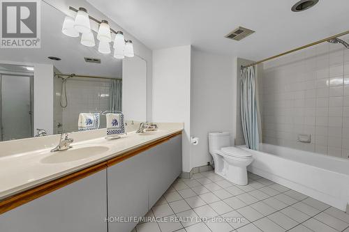 714 - 1001 Cedarglen Gate, Mississauga, ON - Indoor Photo Showing Bathroom