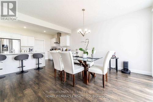 1301 Sandbar Street, London, ON - Indoor Photo Showing Dining Room