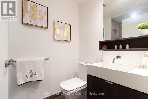 1009 - 5 Soudan Avenue, Toronto, ON - Indoor Photo Showing Bathroom