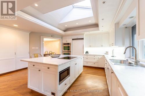 79 Forest Grove Drive, Toronto, ON - Indoor Photo Showing Kitchen With Double Sink