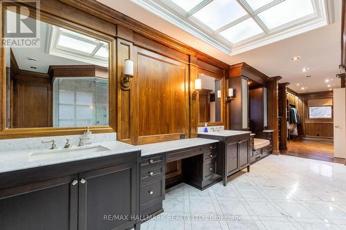 79 Forest Grove Drive, Toronto, ON - Indoor Photo Showing Bathroom