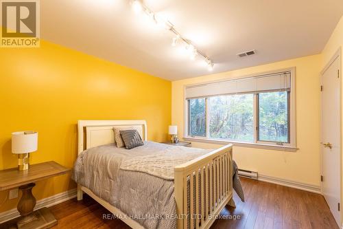 79 Forest Grove Drive, Toronto, ON - Indoor Photo Showing Bedroom