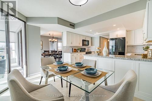 405 - 700 Wilson Road N, Oshawa, ON - Indoor Photo Showing Dining Room