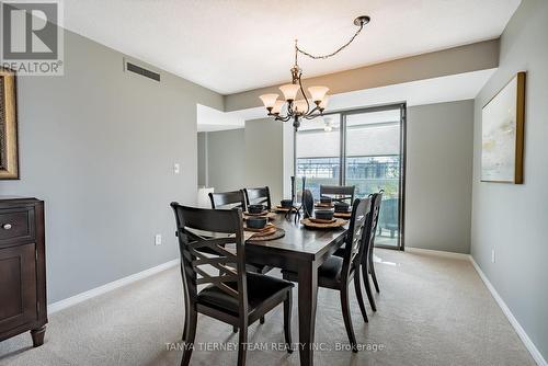 405 - 700 Wilson Road N, Oshawa, ON - Indoor Photo Showing Dining Room