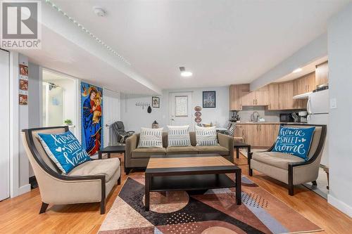 238 Lakeview Inlet, Chestermere, AB - Indoor Photo Showing Living Room