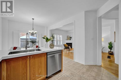 47 Jonas Millway, Whitchurch-Stouffville, ON - Indoor Photo Showing Kitchen