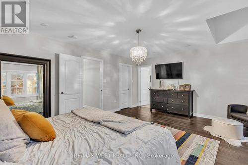 21 Scotia Road, Georgina, ON - Indoor Photo Showing Bedroom