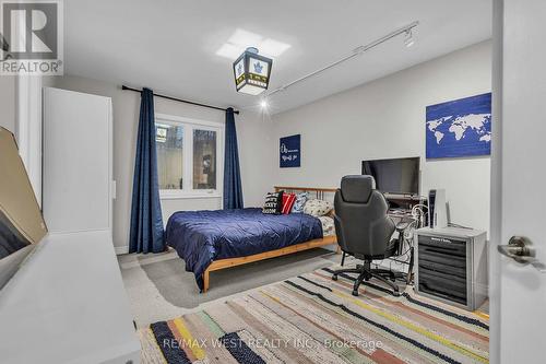 21 Scotia Road, Georgina, ON - Indoor Photo Showing Bedroom