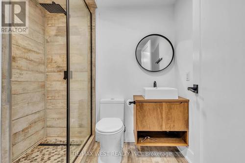 21 Scotia Road, Georgina, ON - Indoor Photo Showing Bathroom