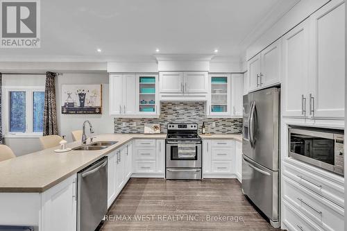 21 Scotia Road, Georgina, ON - Indoor Photo Showing Kitchen With Double Sink With Upgraded Kitchen