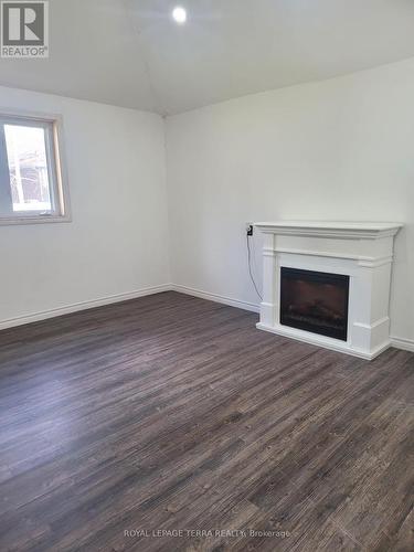 328 Little Avenue, Barrie, ON - Indoor With Fireplace