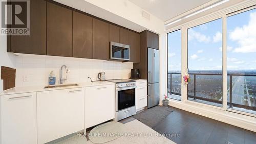 1210N - 225 Veterans Drive N, Brampton, ON - Indoor Photo Showing Kitchen