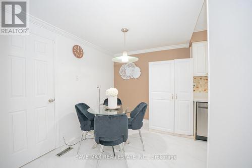 45 Greenwich Circle, Brampton, ON - Indoor Photo Showing Dining Room