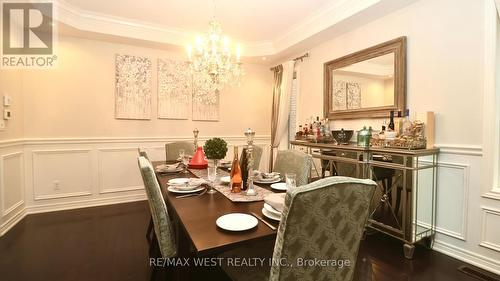 418 Hidden Trail Circle S, Oakville, ON - Indoor Photo Showing Dining Room