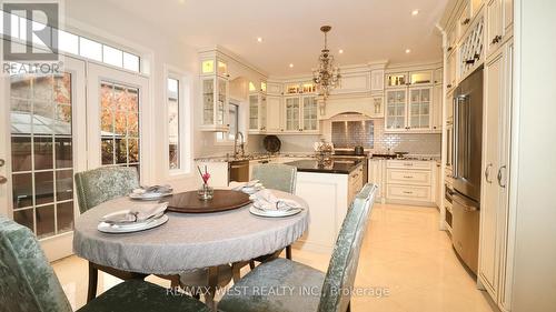 418 Hidden Trail Circle S, Oakville, ON - Indoor Photo Showing Dining Room