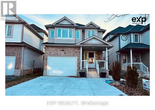 Lower - 643 Violet Street, Waterloo, ON - Outdoor With Facade