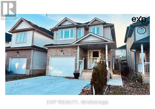 Lower - 643 Violet Street, Waterloo, ON - Outdoor With Facade