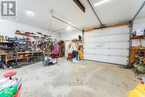 2697 Aspdin Road, Huntsville, ON - Indoor Photo Showing Garage