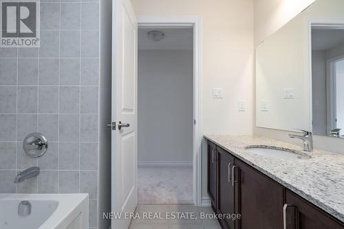 114 Player Drive, Erin, ON - Indoor Photo Showing Bathroom