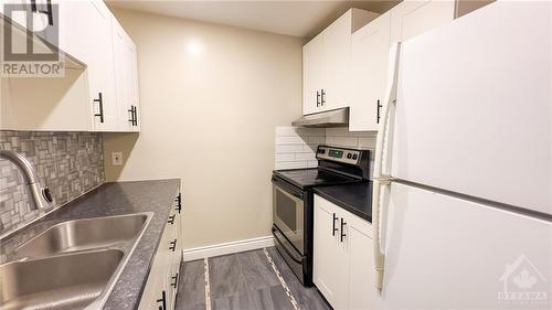 2609 Baseline Road, Ottawa, ON - Indoor Photo Showing Kitchen With Double Sink