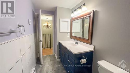 2609 Baseline Road, Ottawa, ON - Indoor Photo Showing Bathroom