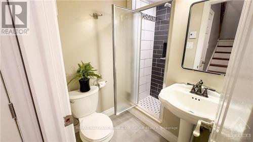 2609 Baseline Road, Ottawa, ON - Indoor Photo Showing Bathroom