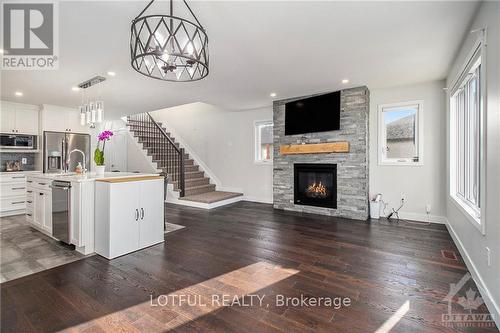 5A Flagstone Private Lane, North Stormont, ON - Indoor With Fireplace