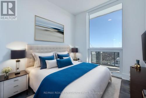 4403 - 39 Roehampton Avenue, Toronto, ON - Indoor Photo Showing Bedroom