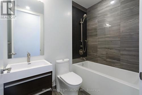 4403 - 39 Roehampton Avenue, Toronto, ON - Indoor Photo Showing Bathroom