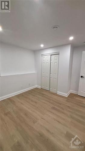 32 Hackett Street Unit#A, Ottawa, ON - Indoor Photo Showing Other Room