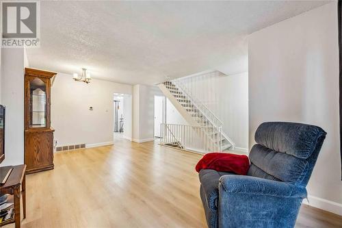 200 St Clair Boulevard Unit# 26, St Clair, ON - Indoor Photo Showing Living Room