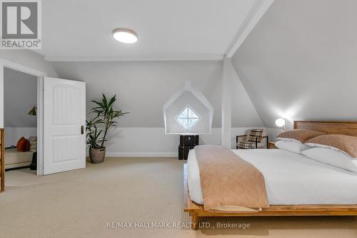 32 Highgate Road, Toronto, ON - Indoor Photo Showing Bedroom