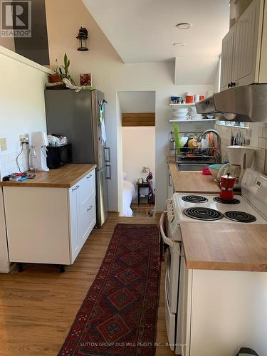 59 Edinborough Crt, Toronto, ON - Indoor Photo Showing Kitchen