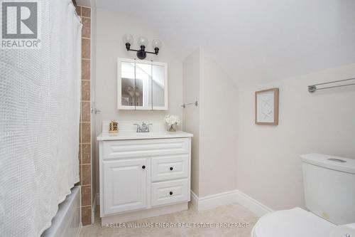 894 Robson Street, Oshawa (Lakeview), ON - Indoor Photo Showing Bathroom