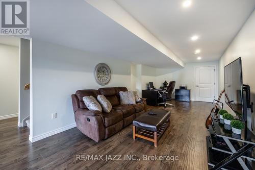 34 Cortland Way, Brighton, ON - Indoor Photo Showing Living Room