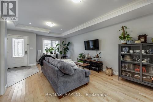 34 Cortland Way, Brighton, ON - Indoor Photo Showing Living Room