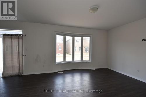 31 Cheevers Road, Brantford, ON - Indoor Photo Showing Other Room