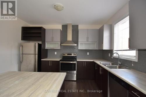 31 Cheevers Road, Brantford, ON - Indoor Photo Showing Kitchen With Double Sink