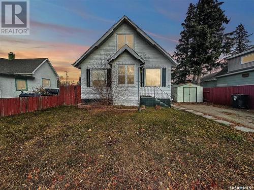 318 4Th Avenue W, Melville, SK - Outdoor