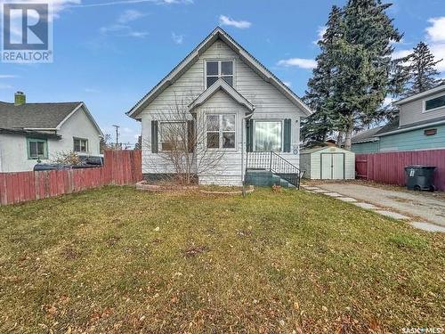 318 4Th Avenue W, Melville, SK - Outdoor