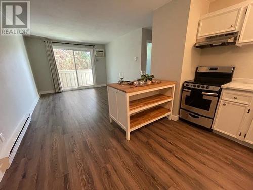 150 Skaha Place Unit# 201, Penticton, BC - Indoor Photo Showing Kitchen