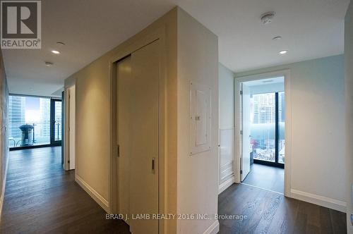 2207 - 224 King Street W, Toronto, ON - Indoor Photo Showing Other Room