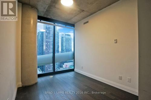 2207 - 224 King Street W, Toronto, ON - Indoor Photo Showing Other Room