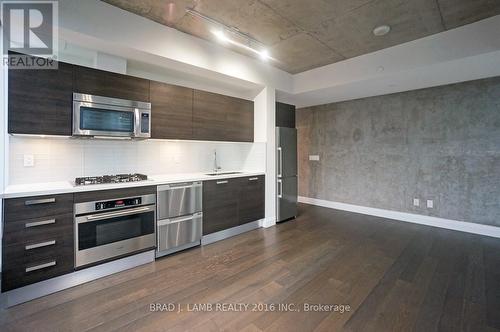 2207 - 224 King Street W, Toronto, ON - Indoor Photo Showing Kitchen With Upgraded Kitchen