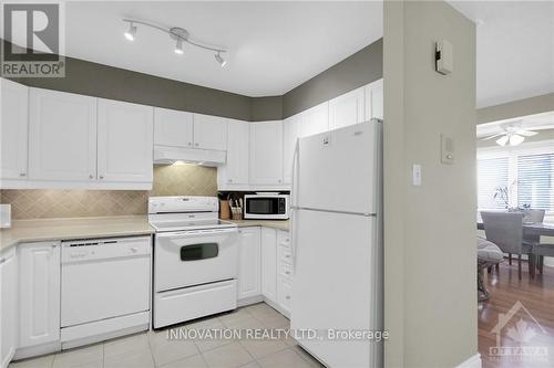 5 - 1 Stonebank Crescent, Ottawa, ON - Indoor Photo Showing Kitchen