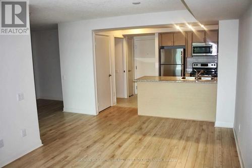 232 - 525 Wilson Avenue, Toronto, ON - Indoor Photo Showing Kitchen