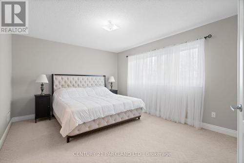 9 Mill Walk Court, Richmond Hill, ON - Indoor Photo Showing Bedroom